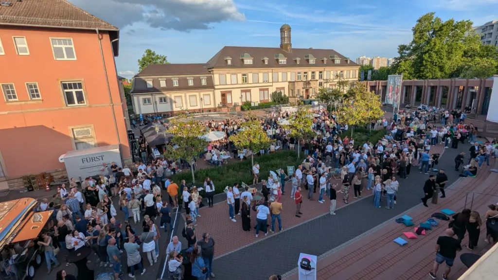 AfterWorkParty Vorplatz